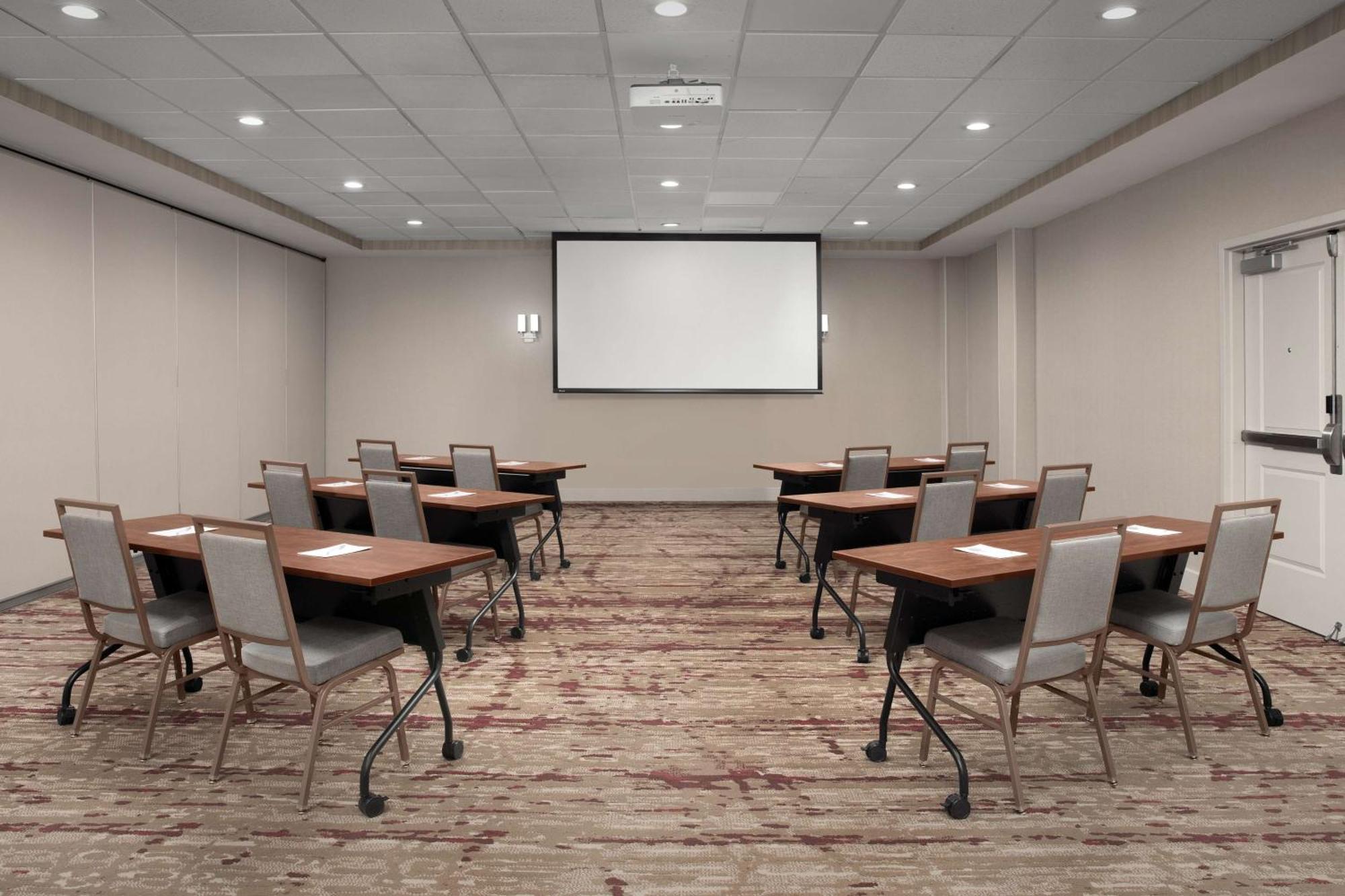 Hilton Garden Inn Philadelphia-Fort Washington Ngoại thất bức ảnh