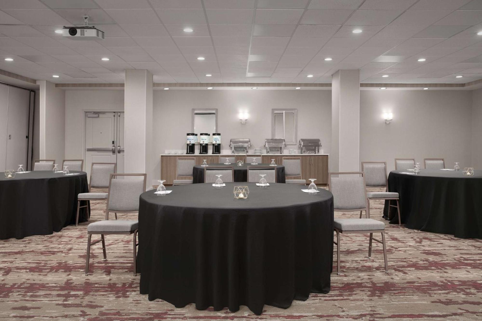 Hilton Garden Inn Philadelphia-Fort Washington Ngoại thất bức ảnh