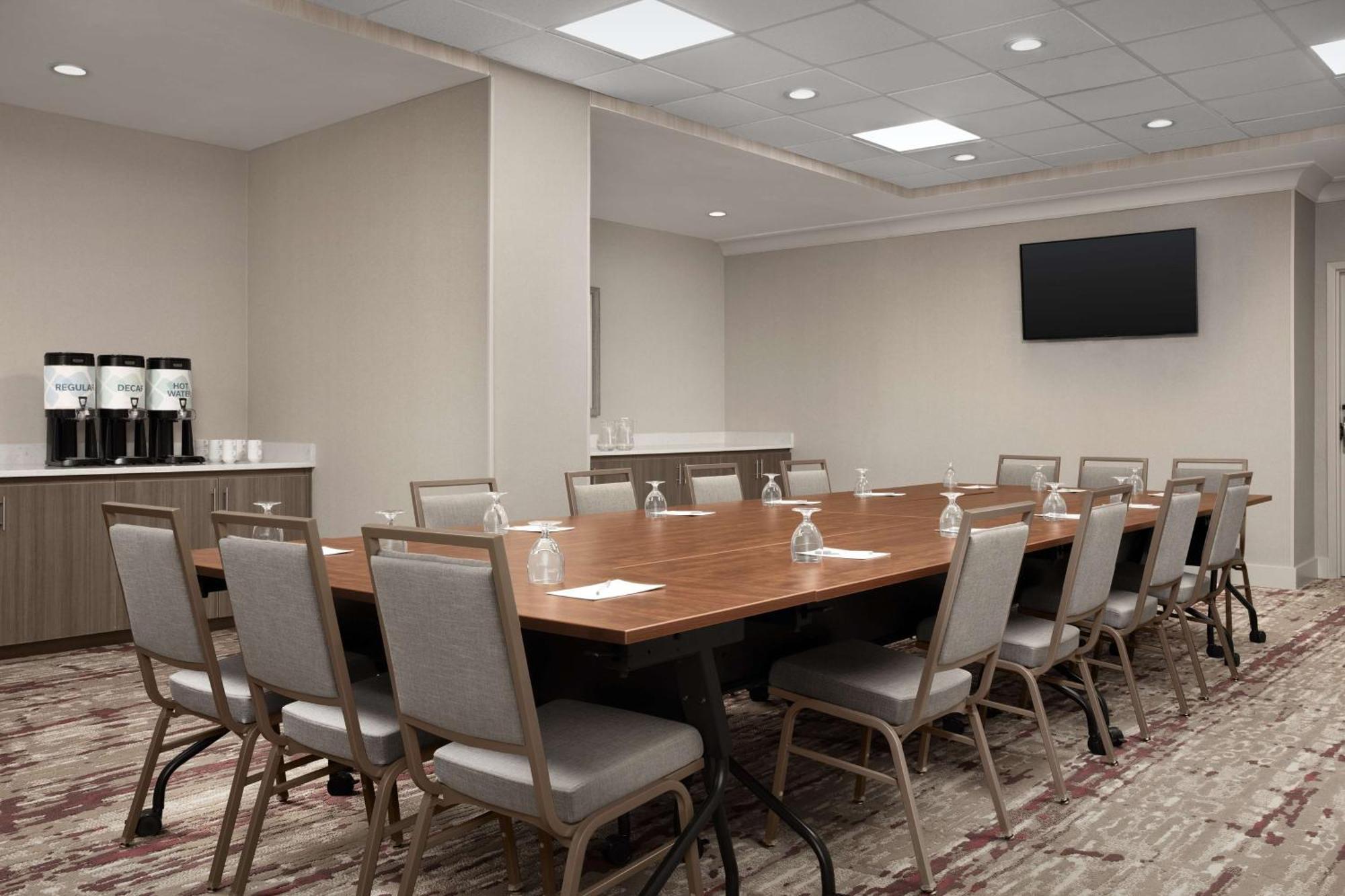 Hilton Garden Inn Philadelphia-Fort Washington Ngoại thất bức ảnh