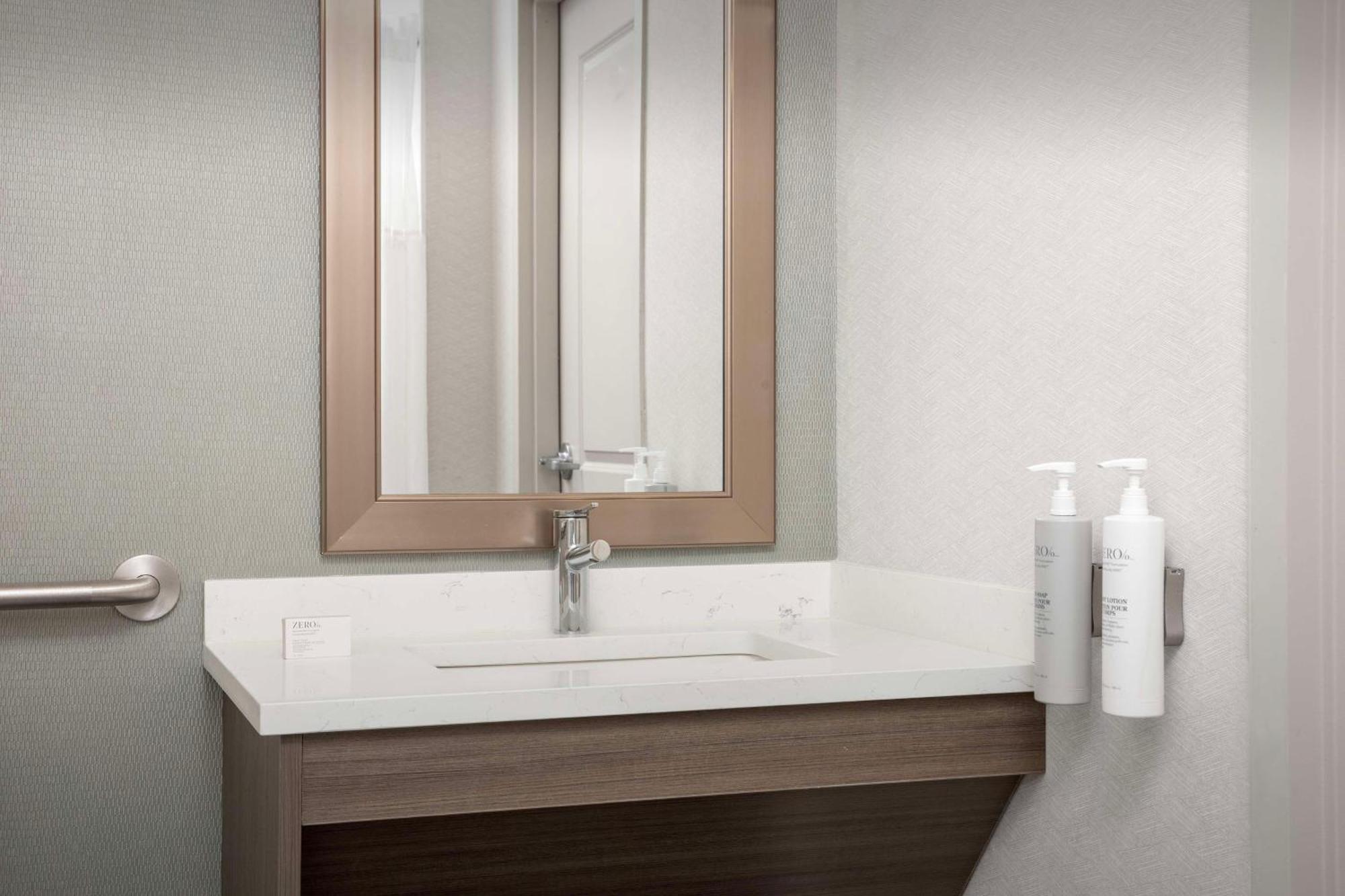 Hilton Garden Inn Philadelphia-Fort Washington Ngoại thất bức ảnh