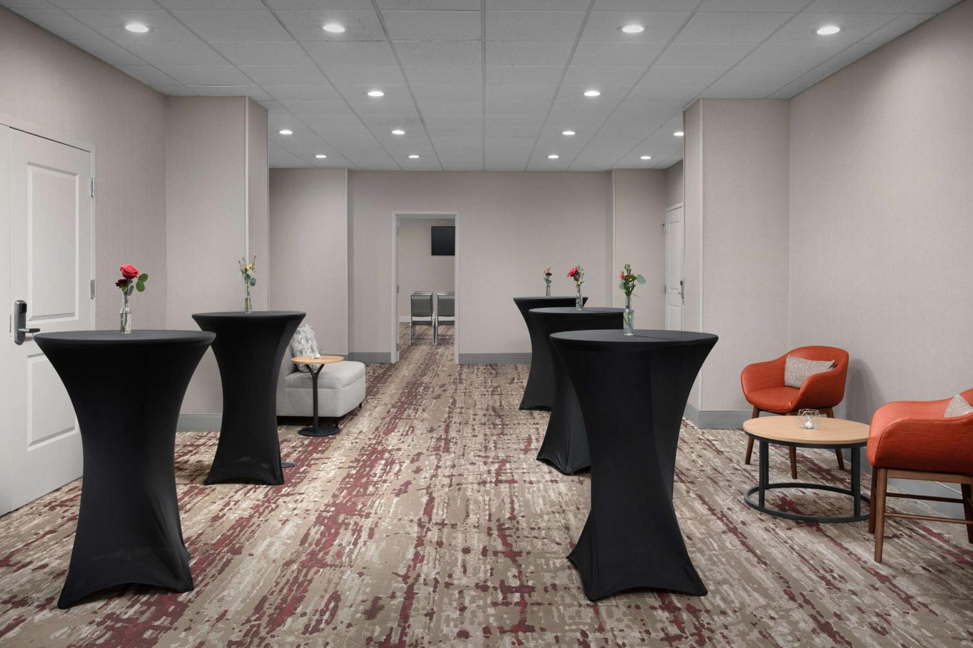 Hilton Garden Inn Philadelphia-Fort Washington Ngoại thất bức ảnh