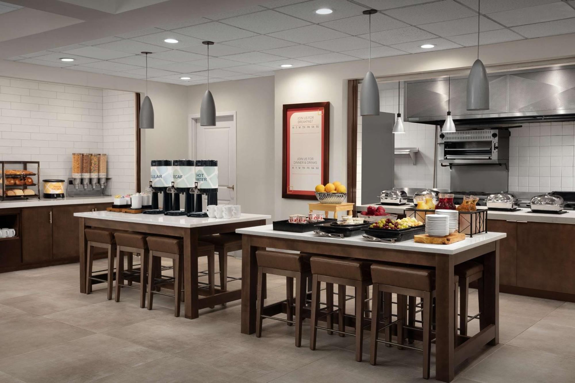 Hilton Garden Inn Philadelphia-Fort Washington Ngoại thất bức ảnh